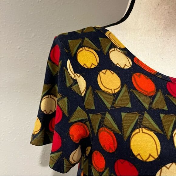 LuLaRoe tulip print short sleeve dress - Picture 5 of 12